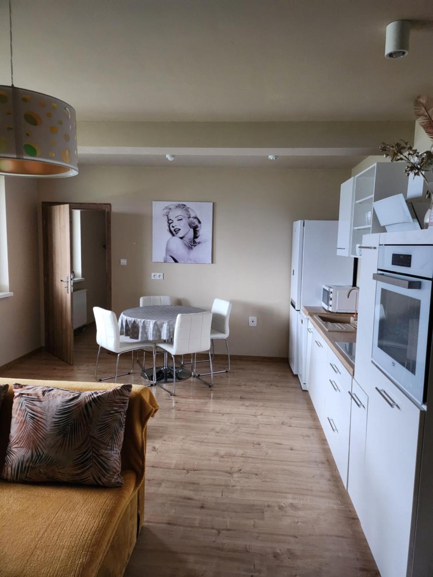Apartman Greenside Michalovce Esterno foto
